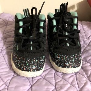 US 5C toddler shoe Nike